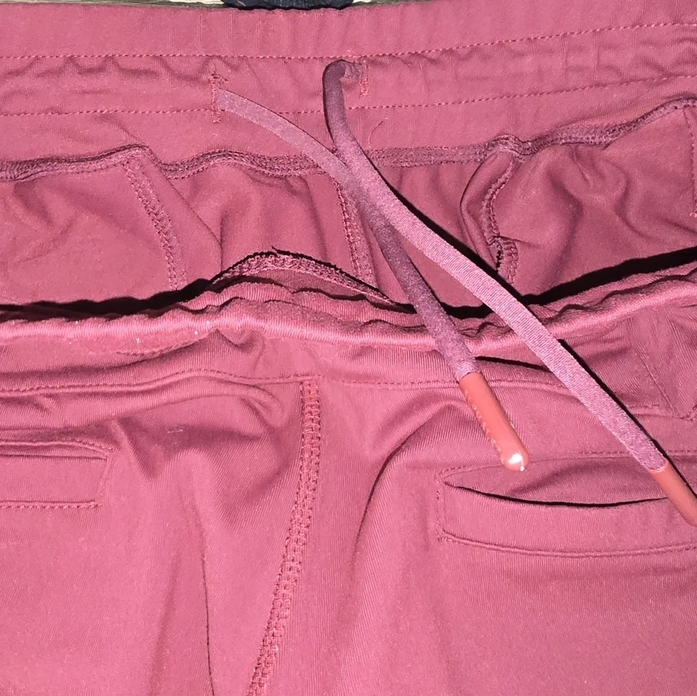 Alphalete Pro Elite Stretch Joggers with Pockets Burgandy Men's M